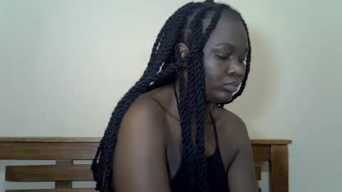Snapshot of prettyliz30 chatting on 1, 6, 2026 LILIAN online show from 1, 6, 2026