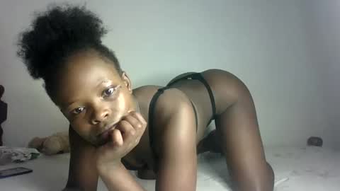 Snapshot of prettymelly_ chatting on 9, 2, 2025 Melly online show from 9, 2, 2025