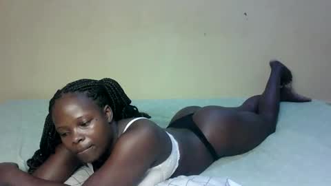 Snapshot of prettymelly_ chatting on 10, 9, 2025 Melly online show from 10, 9, 2025