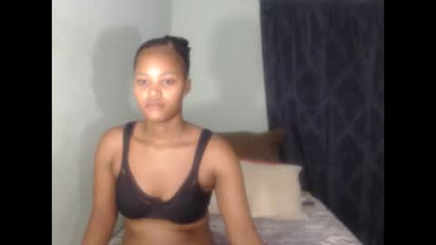 Snapshot of prettynyash chatting on 24, 2, 2025 prettynyash online show from 24, 2, 2025