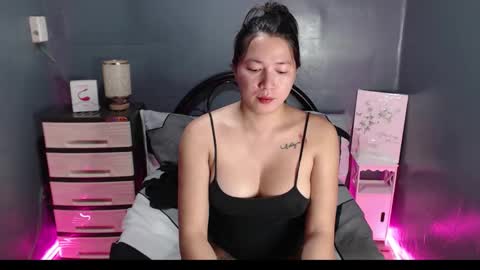 Snapshot of prettypetiteashley chatting on 17, 9, 2025 ashley online show from 17, 9, 2025