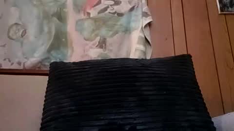 prettysolidd7 online show from 12, 2, 2025