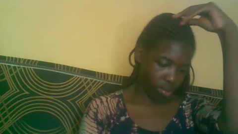 Snapshot of prettyzuzu chatting on 27, 10, 2025 prettyzuzu online show from 27, 10, 2025