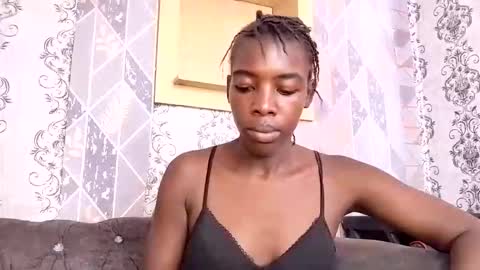 Snapshot of prettyzuzu chatting on 17, 11, 2025 prettyzuzu online show from 17, 11, 2025