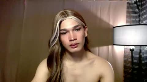 Snapshot of pricelessbeautyxxx chatting on 5, 12, 2025 TINA online show from 5, 12, 2025