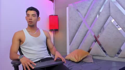Snapshot of prince_arthur77 chatting on 11, 1, 2025 prince_arthur77 online show from 11, 1, 2025