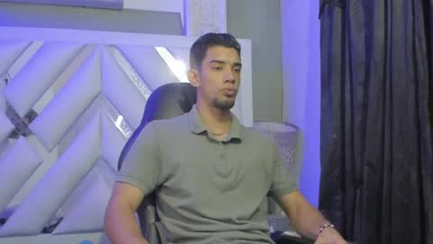 Snapshot of prince_arthur77 chatting on 22, 1, 2025 prince_arthur77 online show from 22, 1, 2025