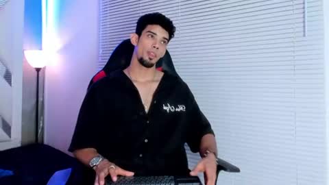 prince_arthur77 online show from 23, 6, 2026