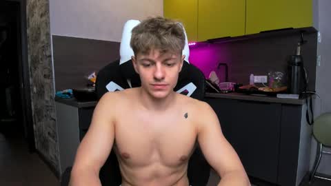 Snapshot of prince_nik chatting on 8, 5, 2026 prince online show from 8, 5, 2026