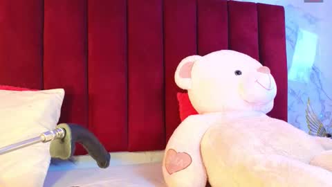 Snapshot of prince_poppy_ chatting on 5, 11, 2025 PRINCEPOPPY online show from 5, 11, 2025