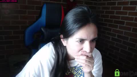 Snapshot of princesa_leia_zathur chatting on 4, 5, 2026 Leia online show from 4, 5, 2026