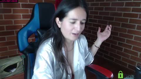 Snapshot of princesa_leia_zathur chatting on 30, 5, 2026 Leia online show from 30, 5, 2026