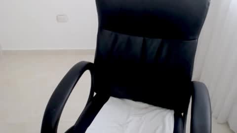 valery dollx online show from 16, 10, 2025