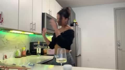 Snapshot of princess_cece chatting on 5, 11, 2025 Cece NEXT LIVESTREAM -- DEC. 4th 7 PM CST online show from 5, 11, 2025