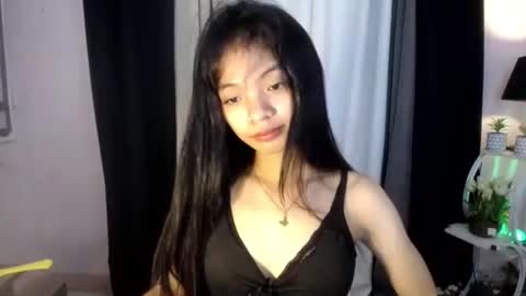 Snapshot of princess_luxe chatting on 1, 2, 2026 Cutie Princess online show from 1, 2, 2026