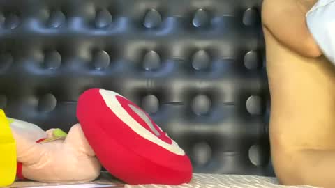 Snapshot of princess_luxe chatting on 5, 8, 2026 Cutie Princess online show from 5, 8, 2026