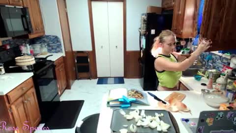 Snapshot of princess_rose_spades chatting on 31, 10, 2025 Princess Rose online show from 31, 10, 2025