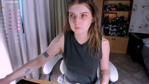 Snapshot of princessaalicc chatting on 11, 9, 2025 princessaalicc online show from 11, 9, 2025