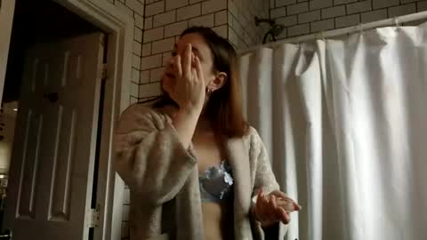 Snapshot of princessannieviolet chatting on 21, 2, 2026 Annie Violet online show from 21, 2, 2026