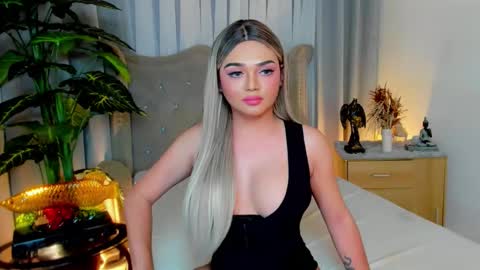 Snapshot of princesshugecumontop chatting on 14, 9, 2025 PrincessDONT FORGET TO FOLLOW ME online show from 14, 9, 2025