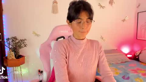 Snapshot of princessluna_14 chatting on 25, 6, 2026 princessluna_14 online show from 25, 6, 2026