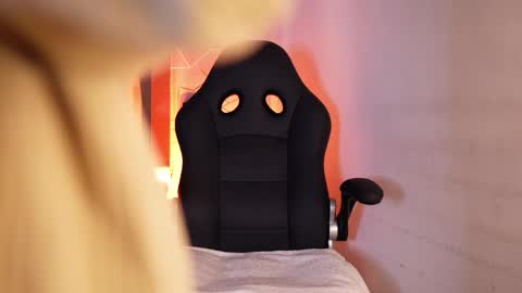 Lu online show from 6, 4, 2026