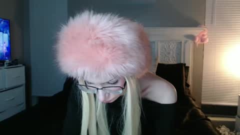 Snapshot of princessminxxy chatting on 19, 2, 2025 princessminxxy online show from 19, 2, 2025