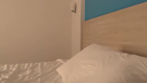 Kris3 online show from 2, 2, 2025