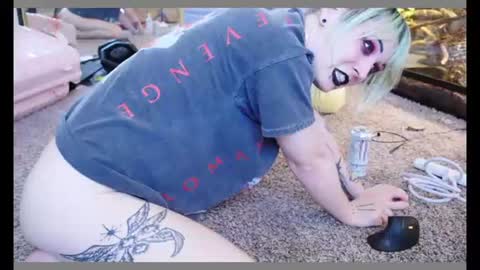 Snapshot of princessofyourdreams chatting on 11, 6, 2026 Gwyndoline Moon online show from 11, 6, 2026