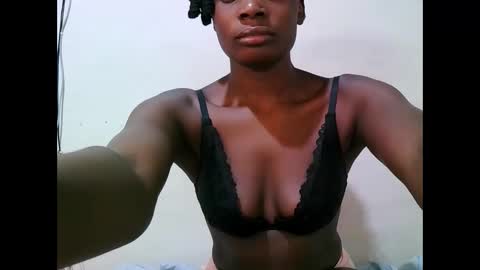 pritty_amber online show from 4, 4, 2026