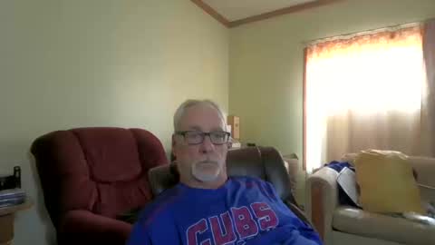 Snapshot of prlbob77 chatting on 18, 10, 2025 prlbob77 online show from 18, 10, 2025