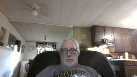 Snapshot of prlbob77 chatting on 1, 7, 2026 prlbob77 online show from 1, 7, 2026