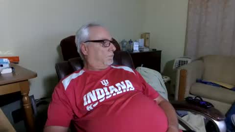 Snapshot of prlbob77 chatting on 4, 8, 2026 prlbob77 online show from 4, 8, 2026