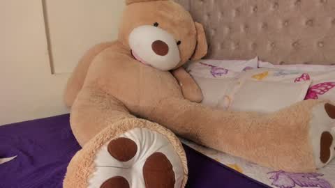 Profana Red online show from 31, 1, 2025