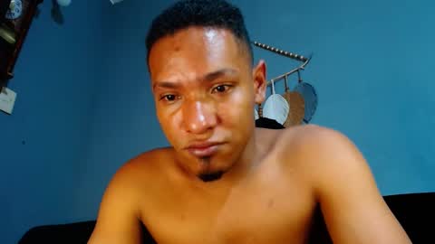 Snapshot of prometo23cm chatting on 11, 1, 2025 Grande y Gruesa online show from 11, 1, 2025