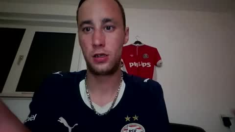 Mikey online show from 12, 4, 2026