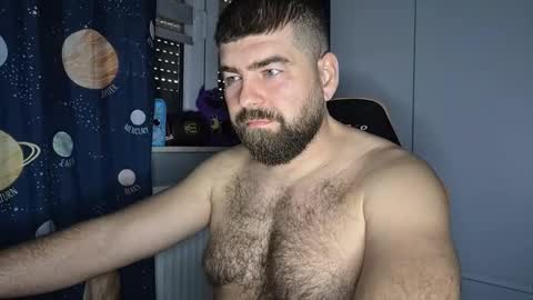 Snapshot of ptoku1985 chatting on 28, 10, 2025 ptoku1985 online show from 28, 10, 2025