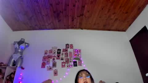 Snapshot of pucaa_ chatting on 5, 2, 2026 Emma Rico model indep online show from 5, 2, 2026