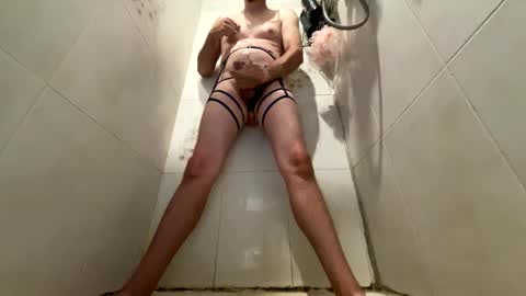 Snapshot of puffnplayla420 chatting on 10, 10, 2025 puffnplayla420 online show from 10, 10, 2025