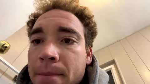 Snapshot of pufftropica chatting on 25, 11, 2025 pufftropica online show from 25, 11, 2025