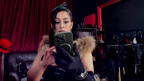 MissPuffyLove online show from 17, 2, 2025