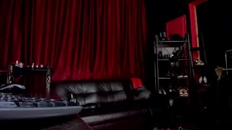 MissPuffyLove online show from 4, 3, 2025