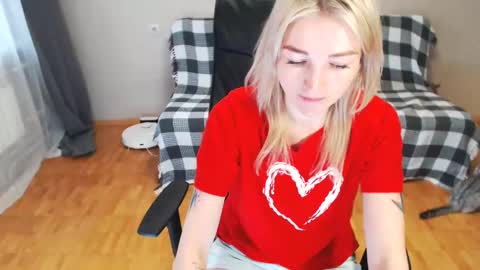 Polly online show from 14, 2, 2025