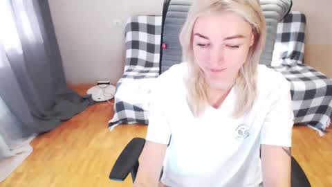 Polly online show from 16, 9, 2025