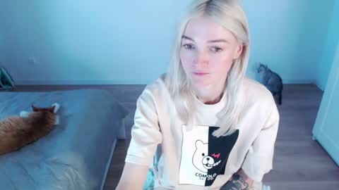 Snapshot of puma_ma chatting on 7, 8, 2026 Polly online show from 7, 8, 2026
