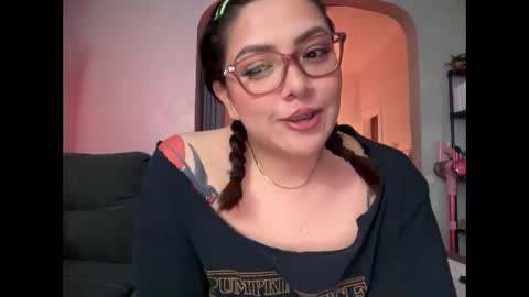 Pumpkin bunny online show from 21, 12, 2025