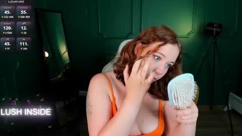 Snapshot of pure_flower_alison chatting on 13, 9, 2025 Alison online show from 13, 9, 2025