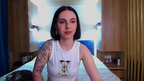 Snapshot of pure_temptation_j chatting on 15, 5, 2026 Julia online show from 15, 5, 2026