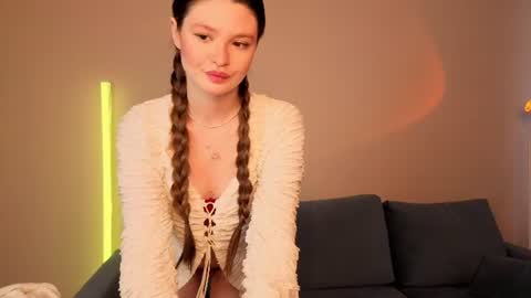 Snapshot of puree_eva chatting on 17, 6, 2026 Eva online show from 17, 6, 2026