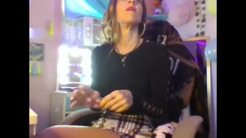 Purple2StayThnxxx online show from 29, 9, 2025